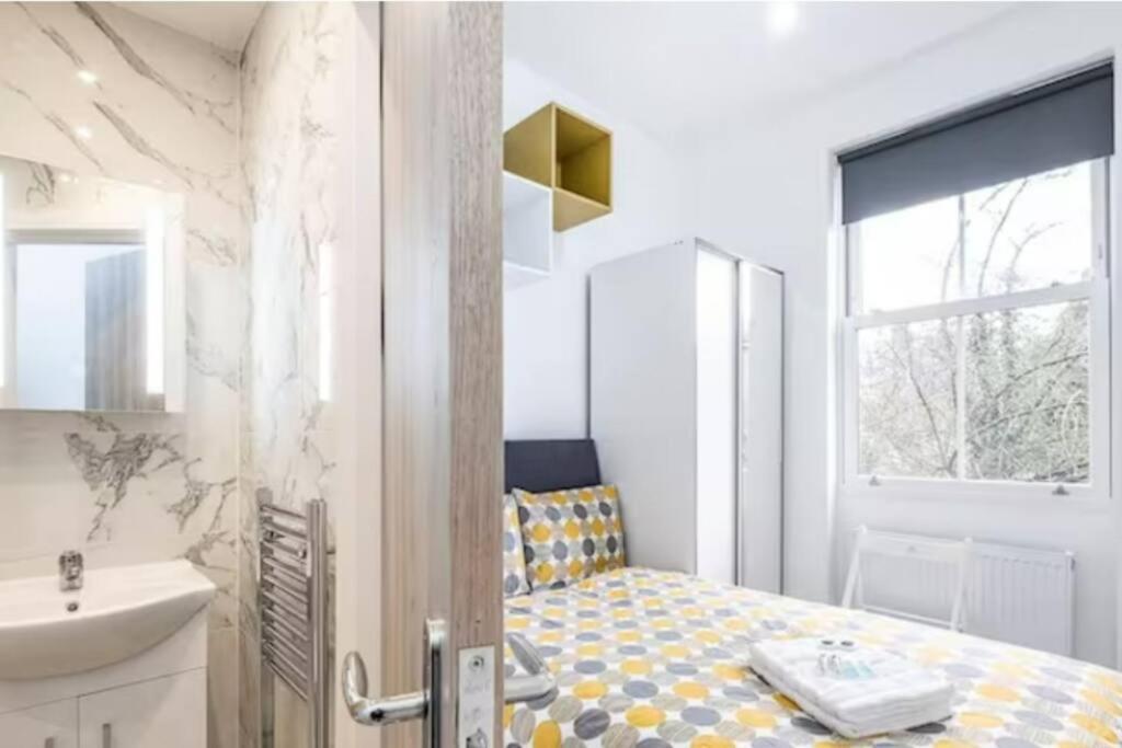 Great Location Service And Stay Double Ensuite Room With Shared Kitchen- 5Mins Walk From Tufnell Park Londres Exterior foto